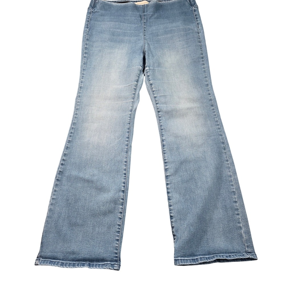 Soft Surroundings Pull On Flare Jeans Womens Large Blue Light Wash Stretch Denim